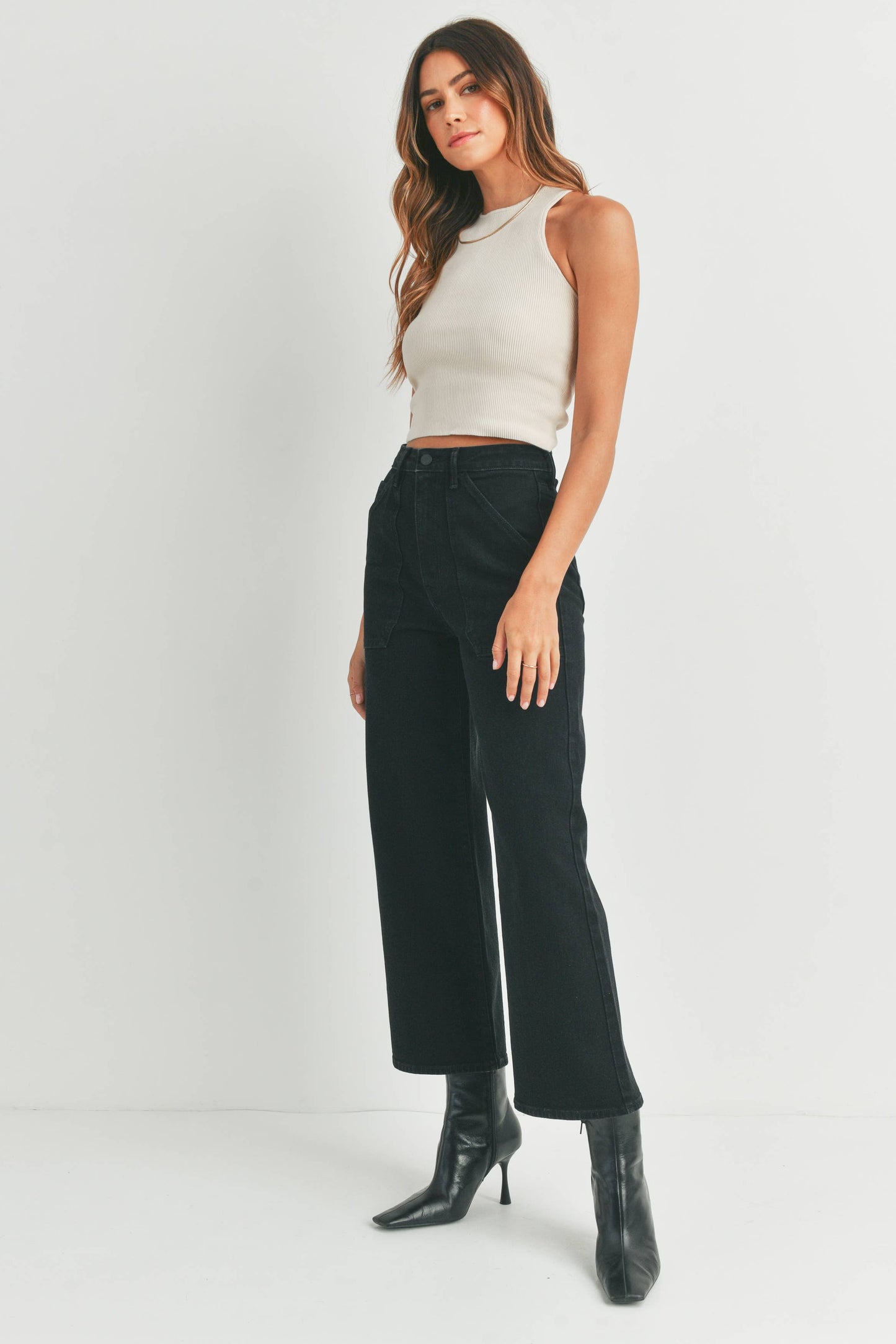 Cargo Pocket Wide Leg Jean